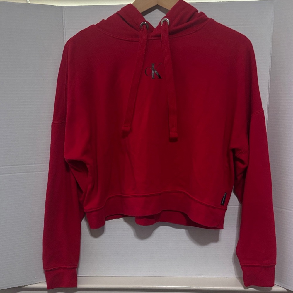 Calvin Klein Bold Red Women's cropped Sweatshirt